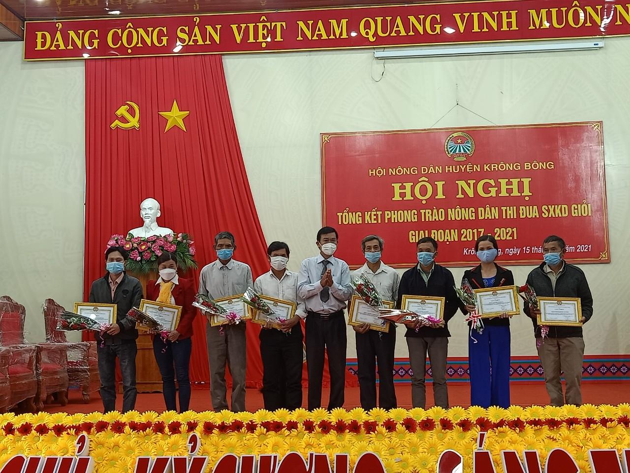 Tổng kết phong trào “Nông dân thi đua sản xuất kinh doanh giỏi” giai đoạn 2017 -2021